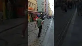 galata kulesinde kendini yakan adam