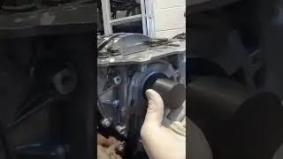 306DT front crankshaft seal installation
