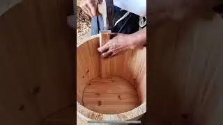 Wooden Barrel Bottom Installing Technique !