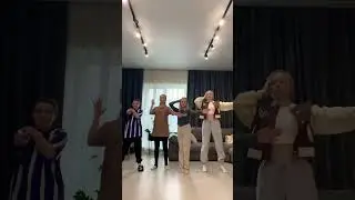 Танцуем дальше 🕺💃🏼👯‍♀️ 