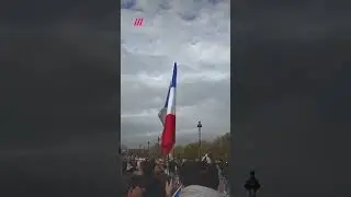 Марш против антисемитизма в Париже 