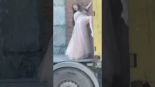 Провожаем март прекрасным видео с нашего ежегодного календаря 😍 Модель: менеджер по товародвижению 🚛