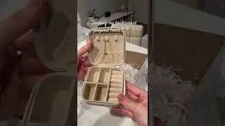 What I put in my bridesmaid proposal boxes! 
