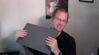 This Portable Monitor is Amazing! (Unboxing and Review)