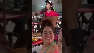 Tudo que a irmã da Emily Vick come na praia