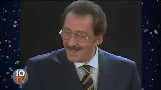 Domenico Modugno : Intervista + Pazzo amore (Premio Onda Tv 1984)