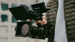 My Minimalist Sony FX3 Rig for YouTube Filmmaking