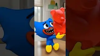 Tom sings mini huggy wuggy win a big gummy bear