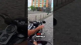 Er fährt ohne Helm?!