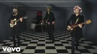 Franz Ferdinand - Love Illumination (Official Video)