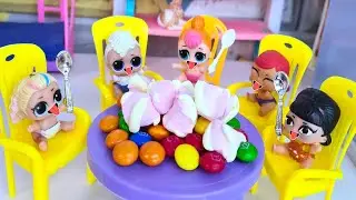 МУЛЬТИК ЛОЛ😋 ДЕНЬ СЛАДОСТЕЙ И КОНФЕТ🍬🍦 в детском садике! Куклы мультики ДАРИНЕЛКА