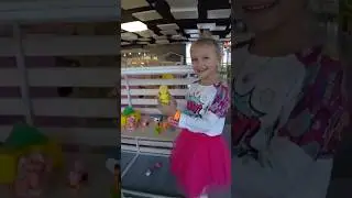 Новый Развлекательный Центр для Детей🎠 - Видео Волог от Ярославы🌸 #видеодлядетей #детивидео #дети