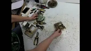 Разбор Микровольтметр В3-57 драг металлы  золото, платину, палладий.