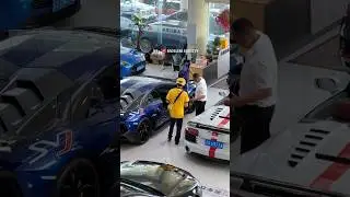 PRIA KUNING YANG BERUNTUNG