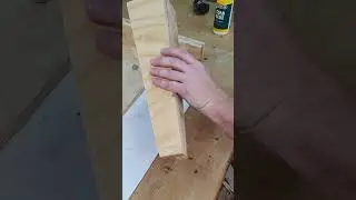Corner Shelf Leg Design.