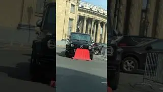 Богатые не могут оплатить парковку
