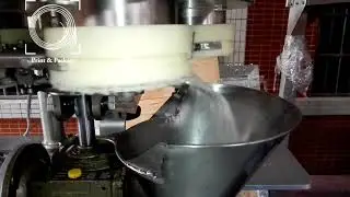 Фасовка сахара объемно роторный дозатор с вертикальной упаковочной машиной с гассетом