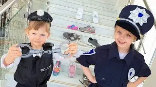 Children's Police Margot and Nastya help Mom