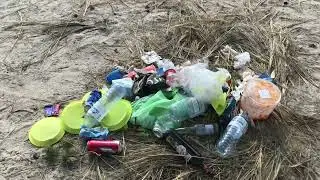 Красивое место отдыха в г.Лянторе и оставленный мусор.