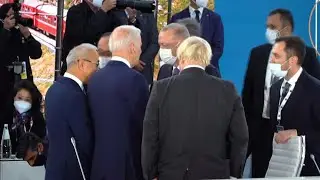 Cumhurbaşkanı Erdoğan, G20 Zirvesi'nde dünya liderleriyle sohbet etti