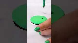 Interactive Mini Golf Cupcake Design 