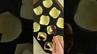 Слойки с сыром БРИ и ДЖЕМОМ