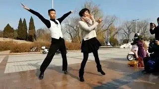 🔝♫♪ 🎶 Китайский дуэт 💃БинФан💃танцует под 💃Amada Mia ♪Amore Mio ♪Udo Wenders ♪ Взаимный Автограф 🎶 💘🔔