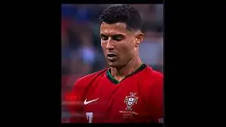 Ronaldo is new and old together #ronaldo #manchesterunited #soccer #shorts