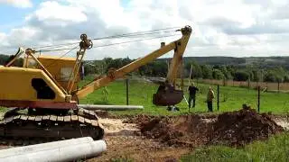 Гусеничный тросовый экскаватор. Tracked cable excavator.