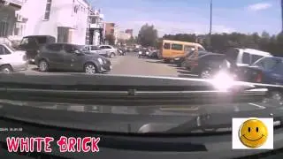 Автоприколы с участием женщин.