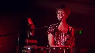 Girls from the moon LIVE