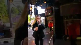 Песня, которая с каждым днем становиться все более актуальной!