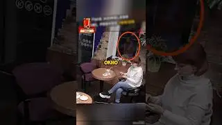 У этой девочки не было денег на еду, и вот что сделала эта официантка! 