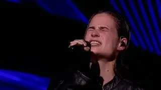 Christine & The Queens - To Be Honest [live on Graham Norton] HD