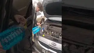 Заливаем незамерзайку на новом Kia ceed sw, все очень просто