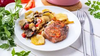 🍖 Стейки из свинины с овощами в духовке - рецепт вкусного обеда