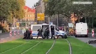 Car Fails - That's a lot of cops