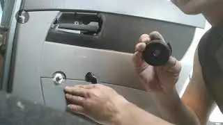 Как разобрать дверь на Приоре