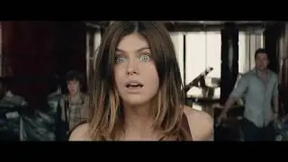 Alexandra Daddario - San Andreas 720p