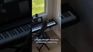 This cat gives me the creeps! 🙀😈✝️
