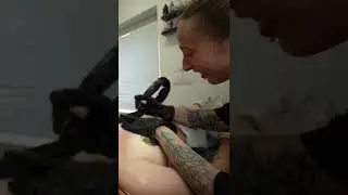 делаем татушку