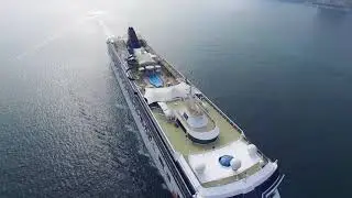 Cruise liner ferry