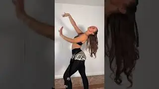 #dance #dancelessons #dancemoves #bellydancer #bellydancinglessons #alo #shorts