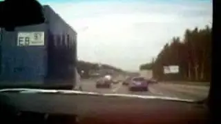 Audi RS4 vs BMW M5 on highway