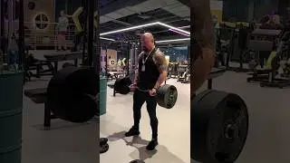 Бицепс стоя 70 кг на 10 раз💪💪💪