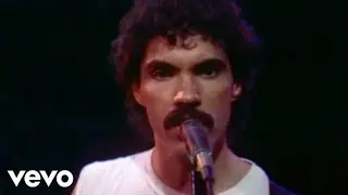 Daryl Hall & John Oates - You've Lost That Lovin' Feeling (Official Video)