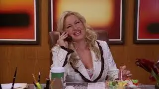 Jennifer Coolidge in S1 of 