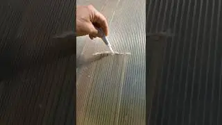 Лайфхак как легко отремонтировать трещину в карбонате #diy #tool #полезныесоветы #хитрости