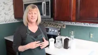 Kill Germs With Mouthwash, Hydrogen Peroxide & Vodka : Clean in :30