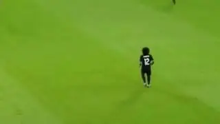 Marcelo khiến Fan bị nghiện xem đi xem lại pha khống chế bóng như Hack !